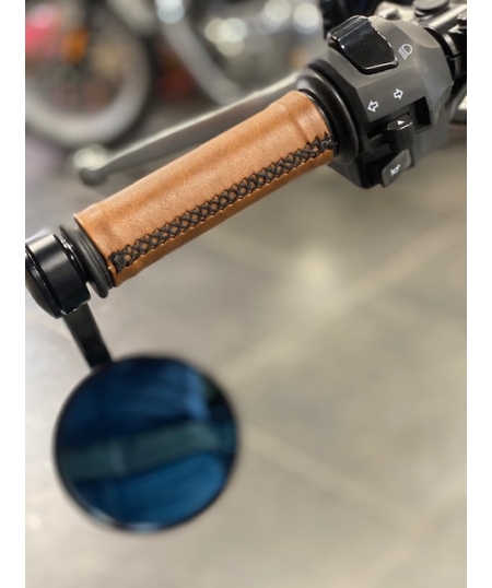 Poignées de moto marron à motif diamant pour guidon de 22 mm